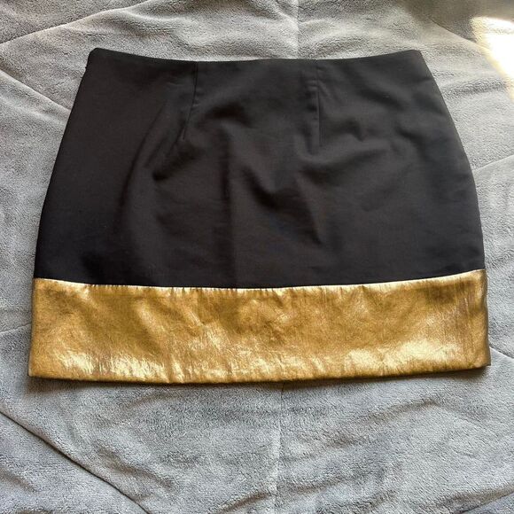 Y2K Express black and metallic gold mini skirt size 6 - Picture 3 of 7